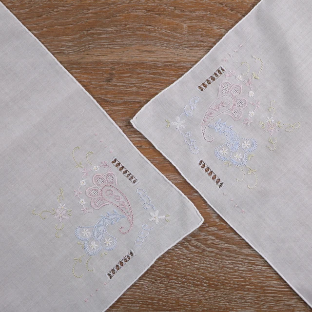 S026 Fehér 12 Darab 100% Pamut “X12” Rajzolt Szálmű Kézi Hímzett Kézzel Készített Szélek Esküvői Zsebkendő Nők Hanky - Image 4