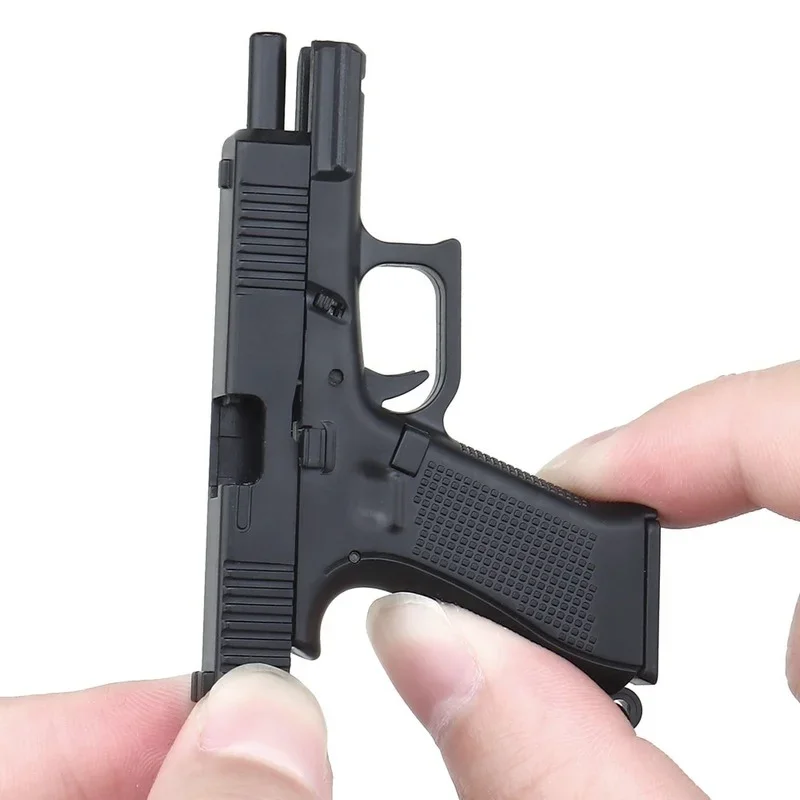 1:3 Tactical Pistol Shape Keychain Mini Portable Decorations Detachable G-45 GunWeapon Keyring Key Chain Ring Trend Gift tactical pistol keychain