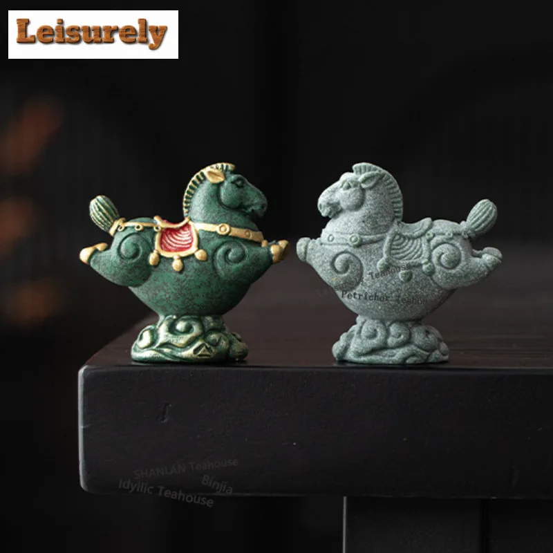 Green Sandstone Horses Flying on Clouds Tea Pet Vintage Exquisite Miniatures Tea Figurine Play Toys Tea Statue Ornaments craft