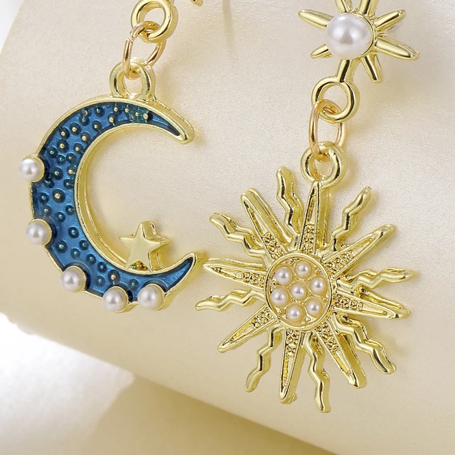 Amazon.com: Boho Sun Star Moon Earrings for Women Gothic Asymmetrical Sun  Moon Face Dangle Earrings Silver Antiqued Vintage Moon Star Earrings for  Women Jewelry Gifts (Silver): Clothing, Shoes & Jewelry