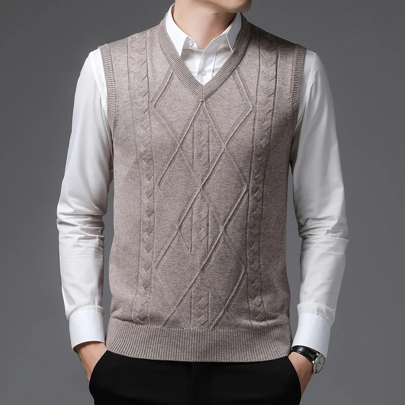 

New Argyle Sweater Vest Solid Color Casual Sleeveless Autumn Winter Clothes Fashion Short Slim Fit Sweater Men Clothes