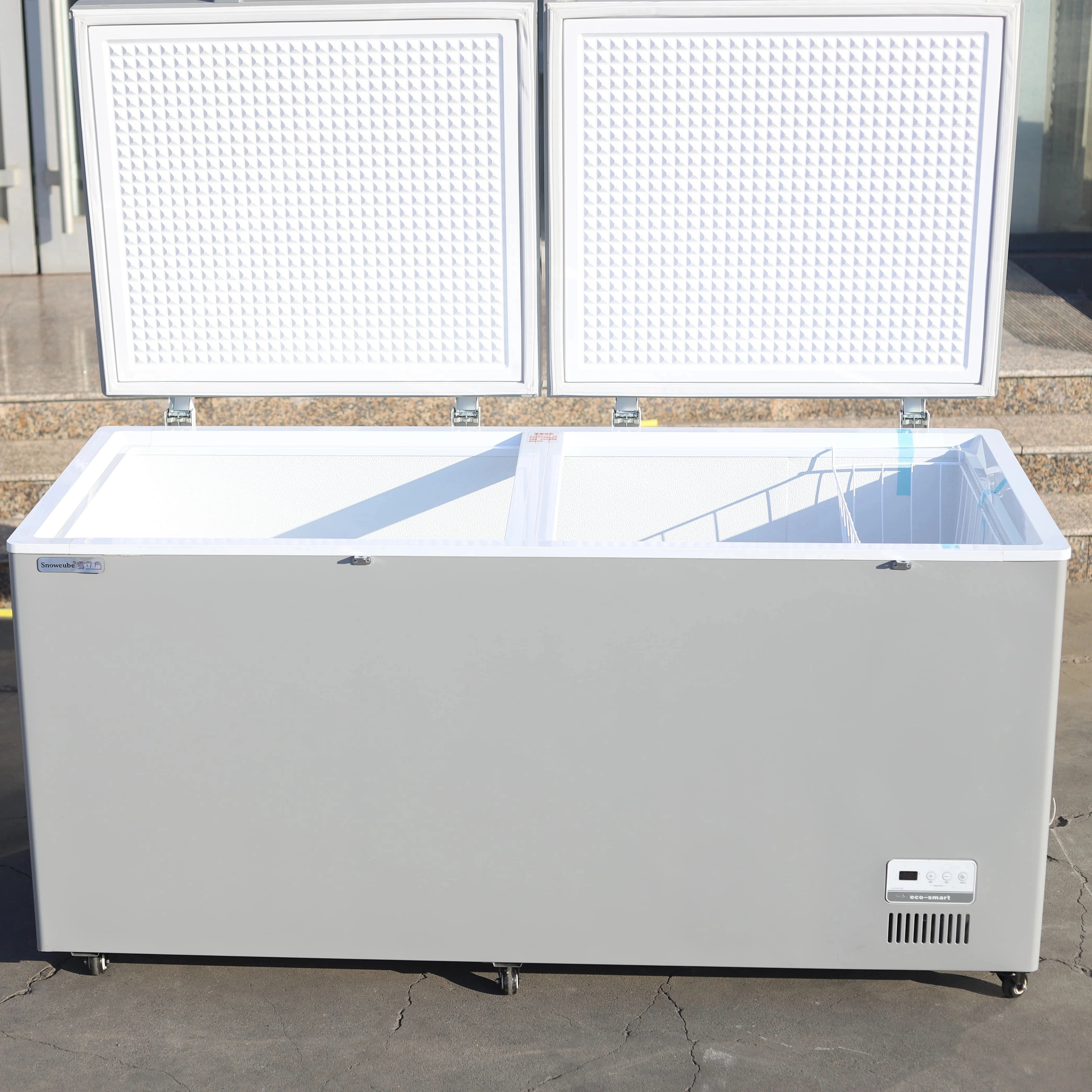 Best-selling Commercial and Household Energy-saving Horizontal Freezer High-quality Refrigeration Equipment 1