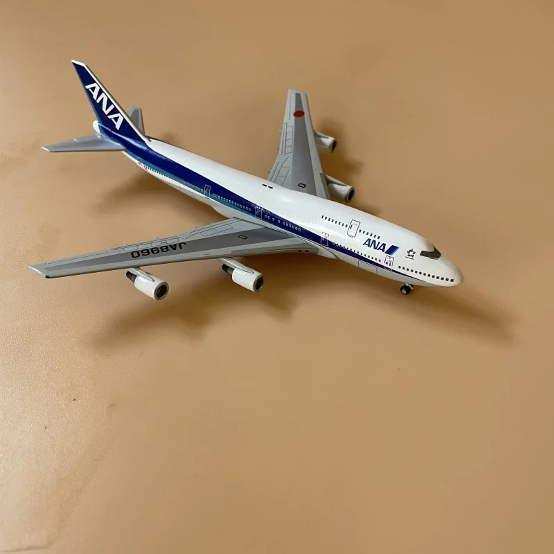 メタル1:400 ana取引B747-400D ja8960飛行機ダイキャストモデル