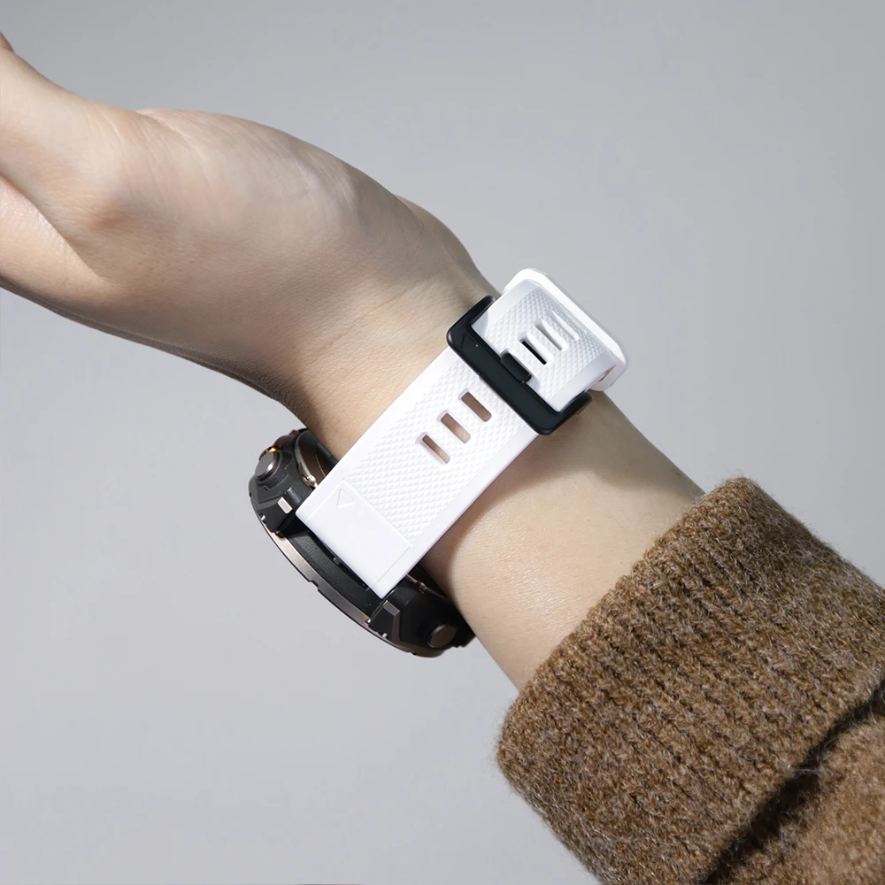 QuickFit Sports Silicone Watch Band - Enhanced Comfort and Durability for Active Lifestyles