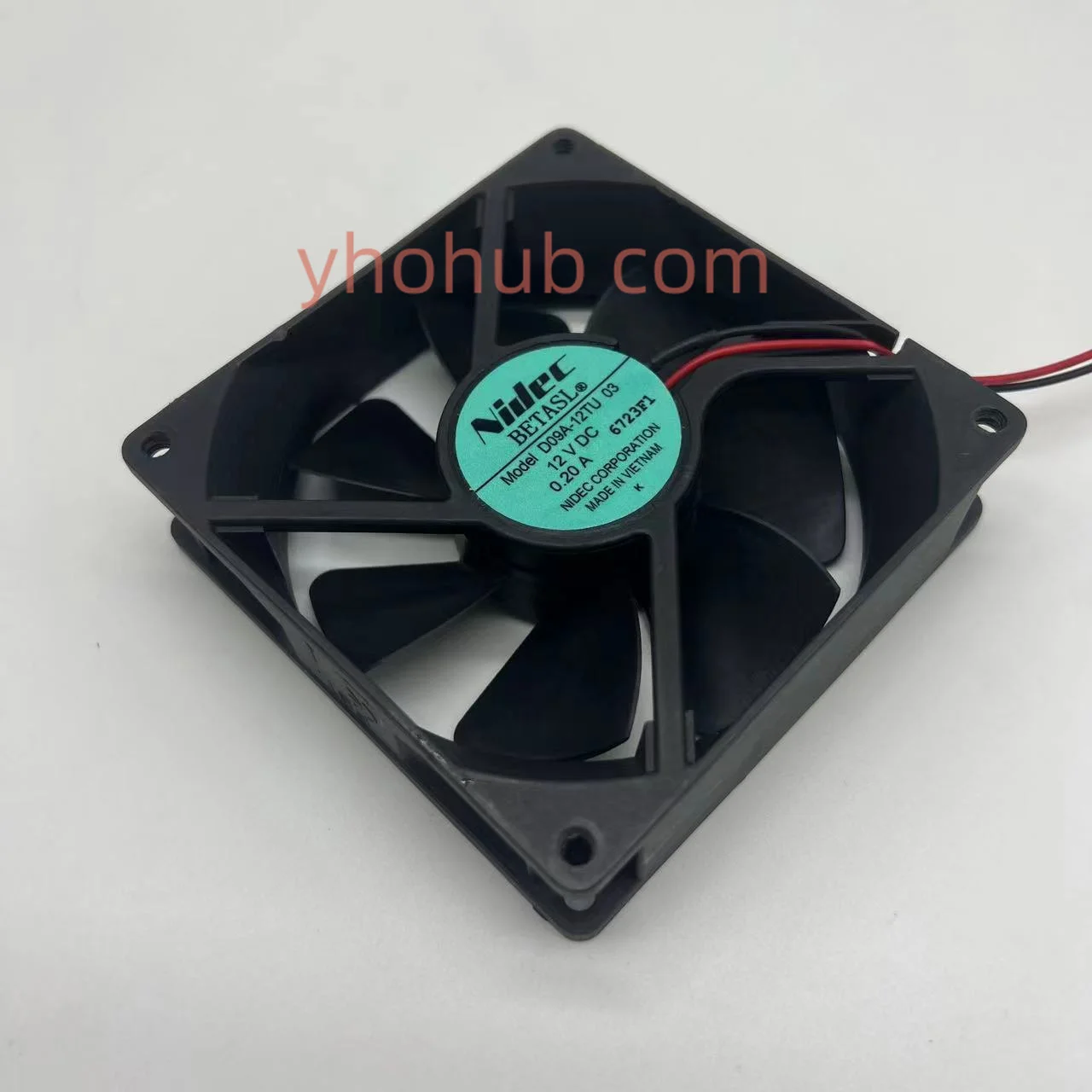 

Nidec D09A-12TU 03 DC 12V 0.2A 2-Wire 92x92x25mm Server Cooling Fan