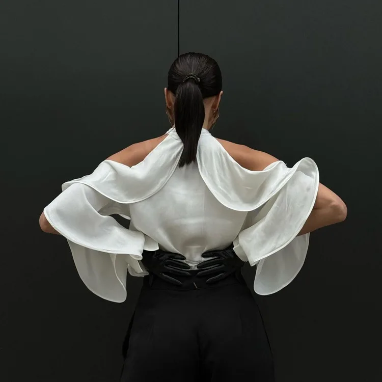 Blusa informal blanca con volantes para mujer, estilo patchwork, con hombros descubiertos, elegante, lisa, de cintura alta, estilo urbano, de verano