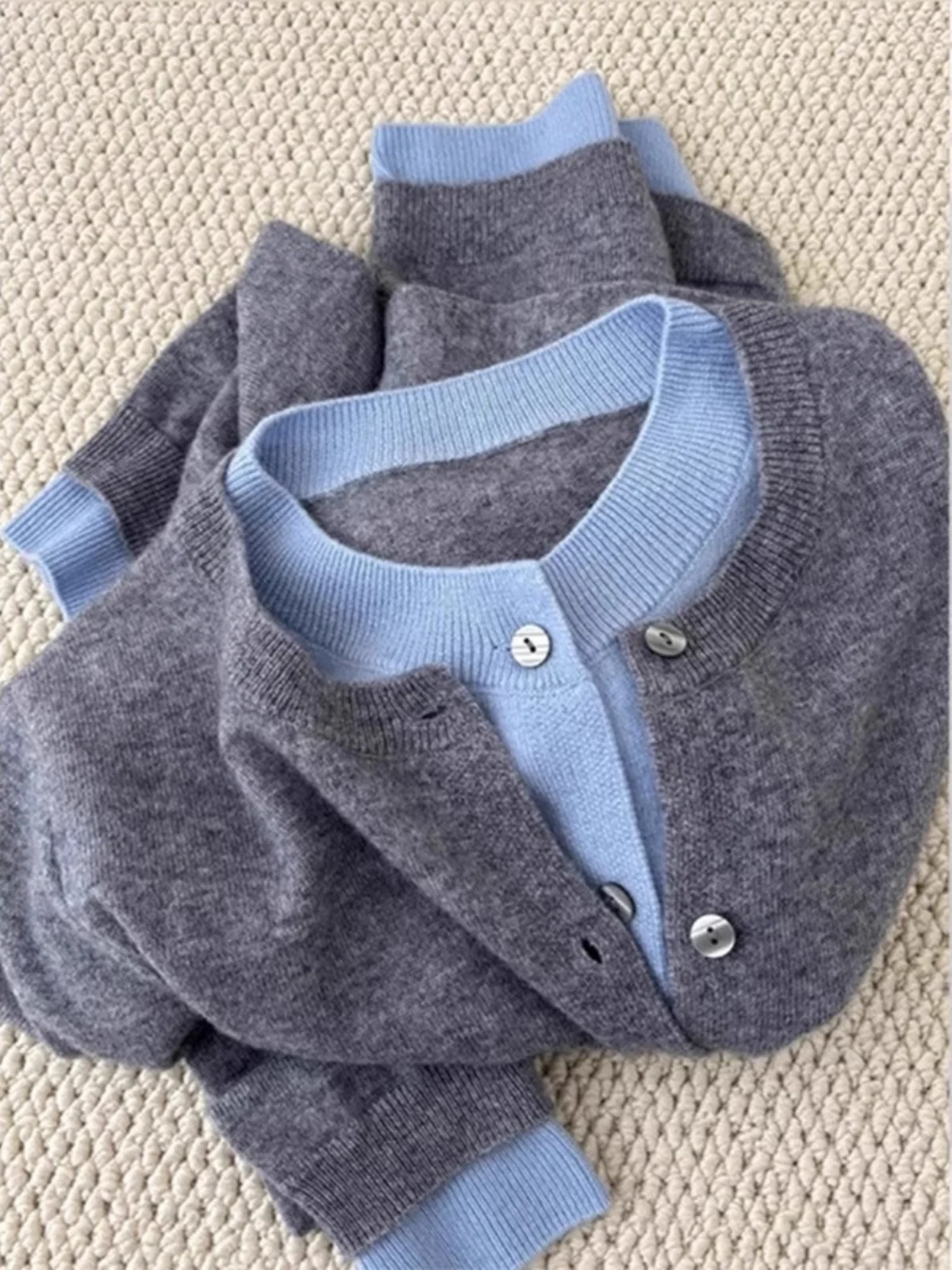 Gray Knitted Cardigan Women's Fashion Inner Wear Spring Season Loose Fit round Neck Long Sleeve Single Button Closure Sweater