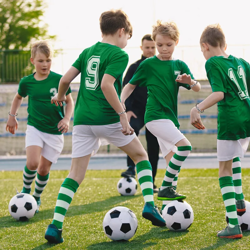 36-teiliges Fußball-Party-Gastgeschenk-Set, 12 Armbänder, 12 Dankeskarten, 12 Organzabeutel, für Kinder-Fußball-Geburtstagsdekoration – Detail 2