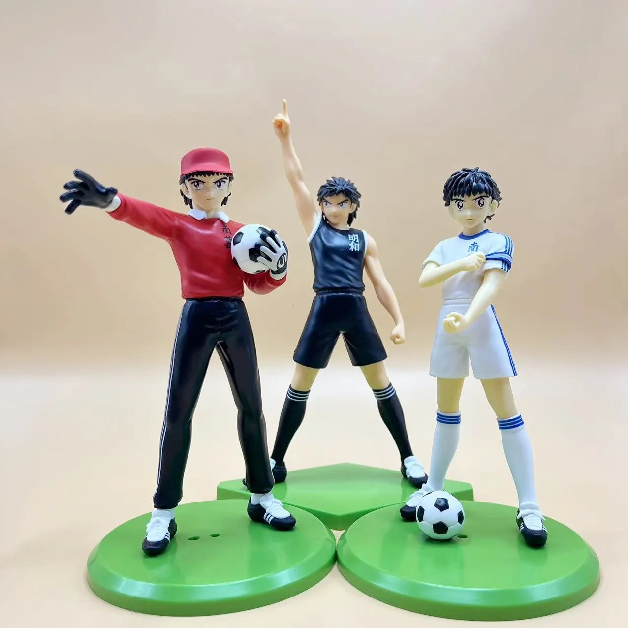 サッカー選手とアニメキャラクター フィギュア 8体セット 18cm Captain Tsubasa Anime Figure Ozora Tsubasa Action