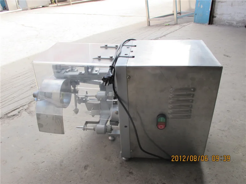 Apple Peeling Coring Splitting Machine Pear Peeler Cutter  Apple Skin Removing Machine 2
