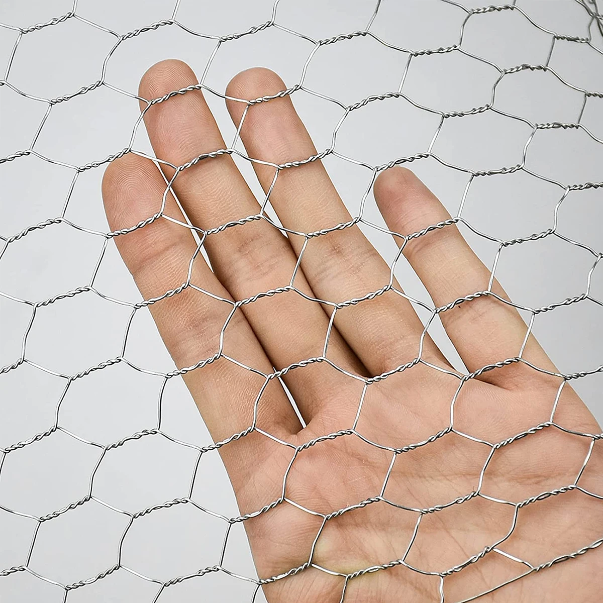 Garden Fence 1pc Metal Netting DIY Wire Mesh Animal Plant Fence Netting Durable Protection Multipurpose Chicken Wire Net for Garden Courtyard