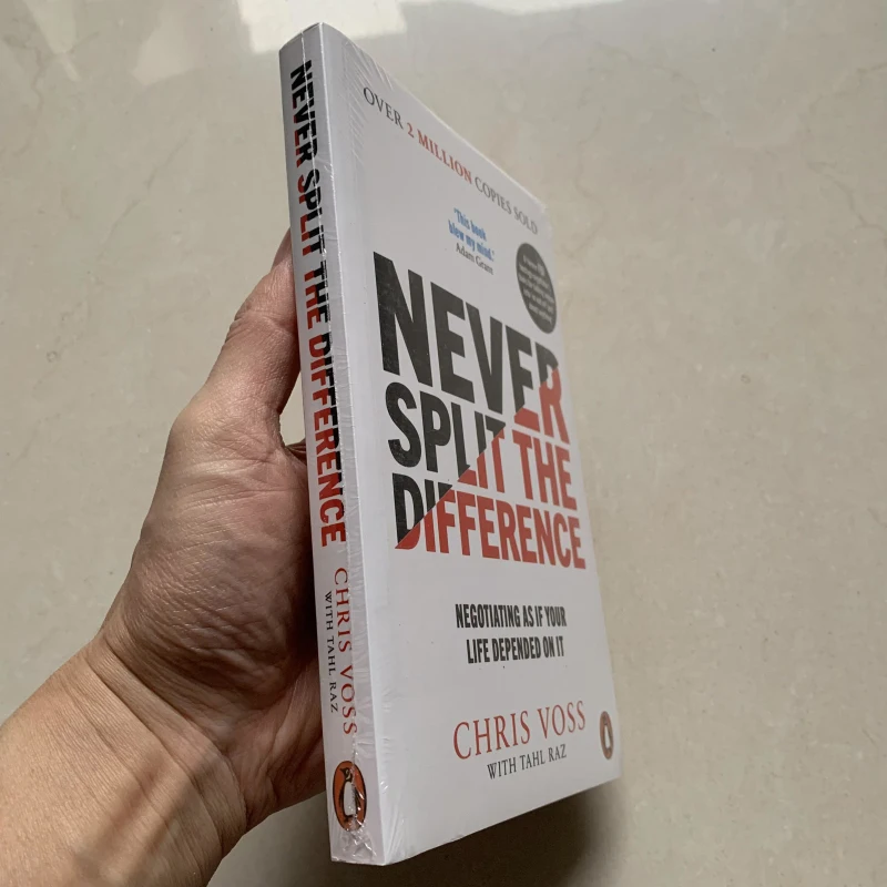 Never Split the Difference: Negotiating as If Your Life Depended on It  (Hardcover) 