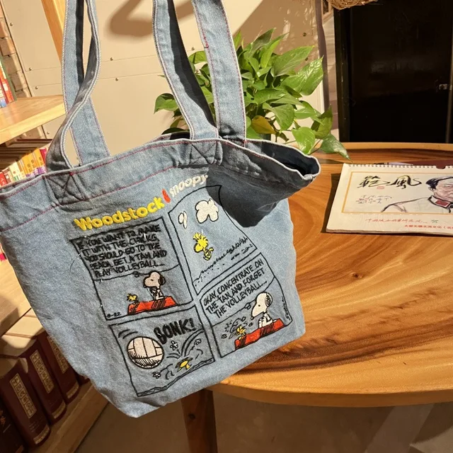 Bolso de Mano de Mezclilla Snoopy 2026 2