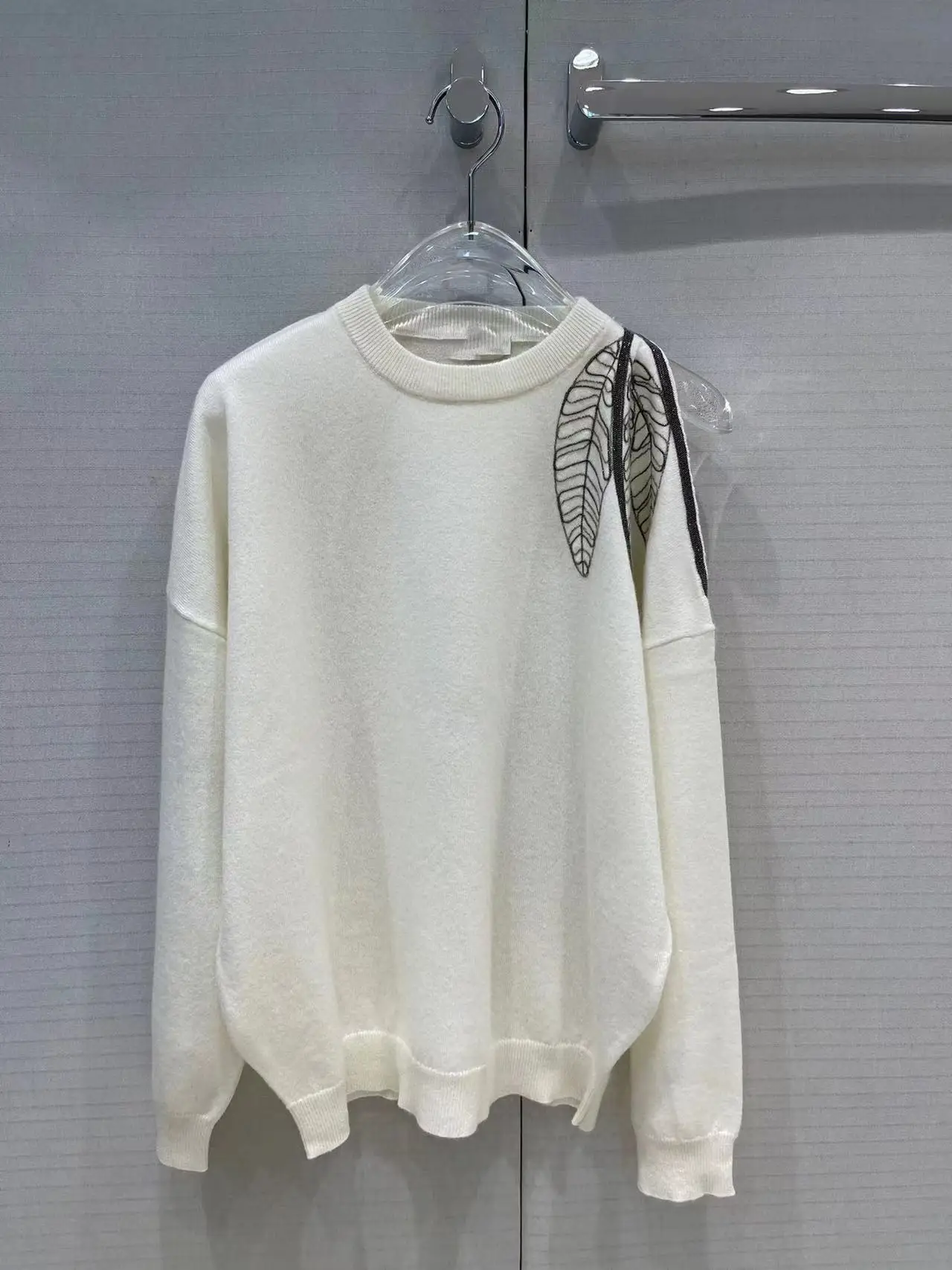 

High Quality Runway Design Solid Sweater Women 2022 Summer Knitted Beading Femme Pullover Long Sleeves Hot Sale Sweater