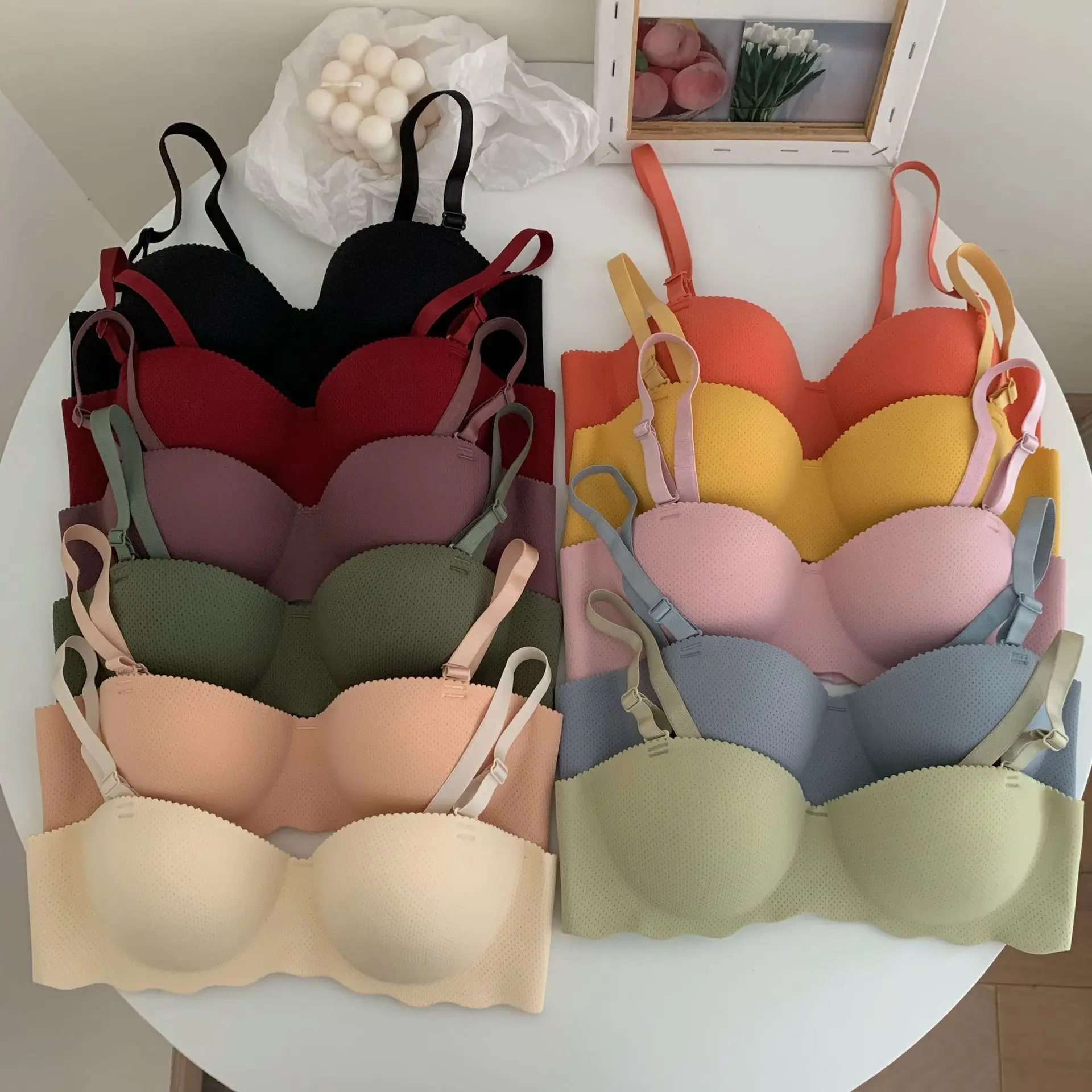 

One-piece comfortable smooth no mark small chest gather high school students on the support without steel ring underwear woman