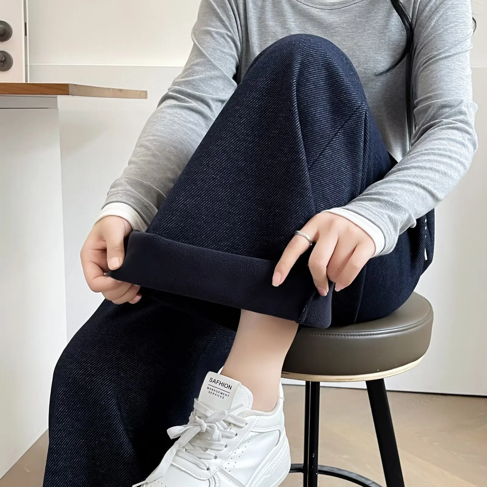 XXXXL Fashion Plus Size Women's Straight  Pants 2025 Winter New Style Simple Drawstring Waist Casual Fleece Warm Trousers 5008