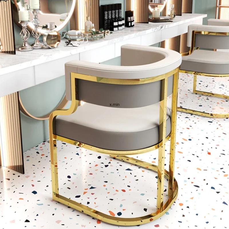 Slide image 2d6c799f24e64b31b3947ee21c1f3eef