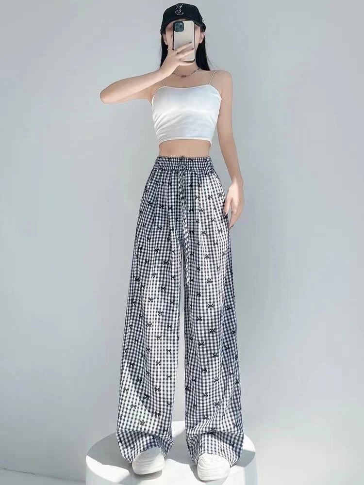 Рисунок 3 - Женские длинные брюки с бантом