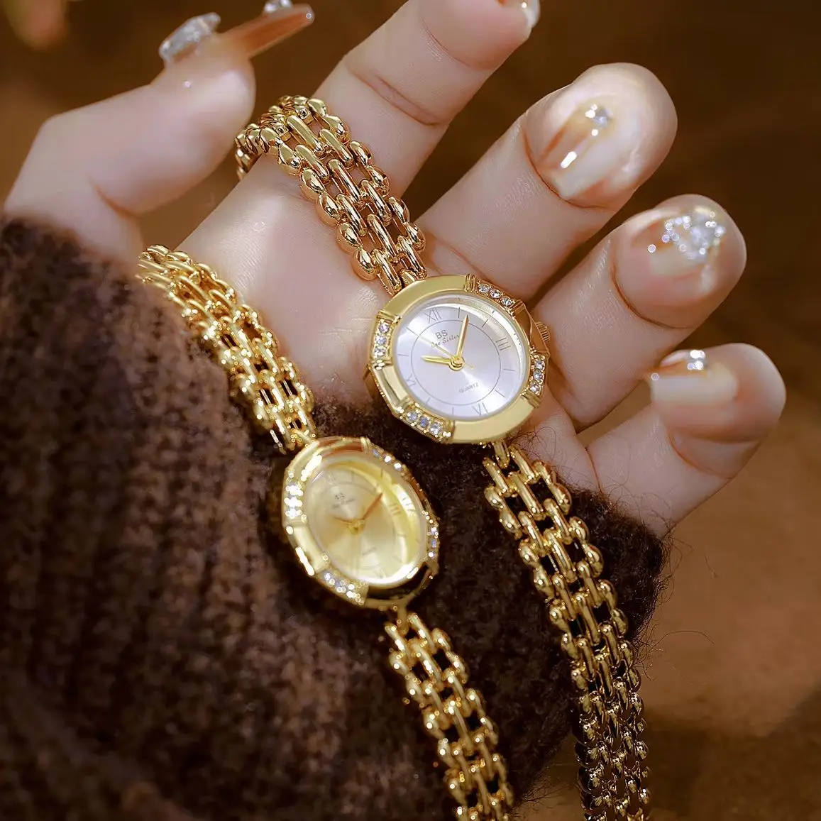 Light Luxury Retro Style Women's Watches Gold Roman Numeral Watch For Woman Octagonal Diamonds Dial Quartz Ladies Wristwatch