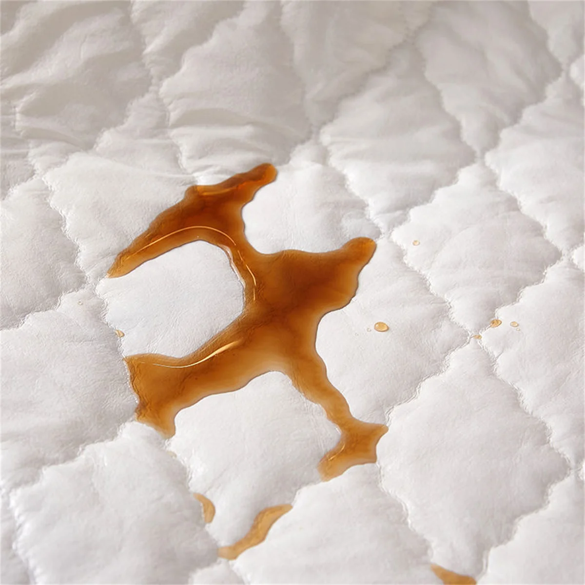 Waterproof Hypoallergenic Breathable Fitted Mattress Protector 4
