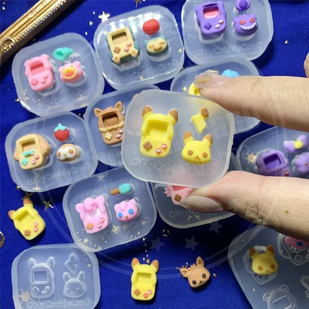 Transparent Mini Game Machine Shaker Mold for Silicone Resin Drip Film - Anime Inspired Cute Design (2025 Edition)