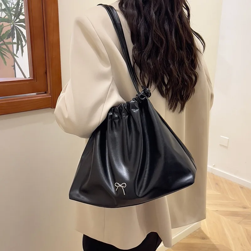Casual Large Capacity Tote Bags Women's Commuter Shoulder Bag Soft Surface Y2K Bow Handbag Original Design Lady Bags