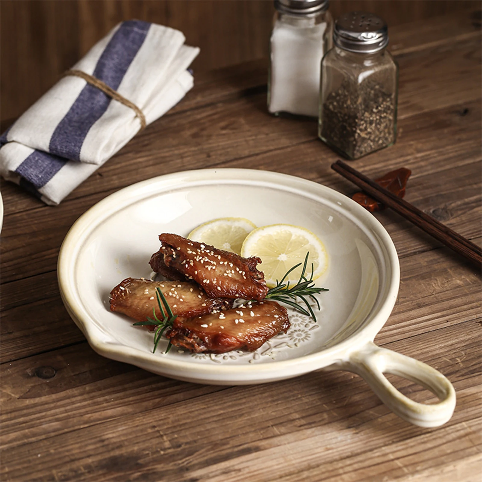 Japanese Style Retro Ceramic Round Plate Single Handle Kiln-changed Plate Tableware Creative Salad Steak Salad Sushi