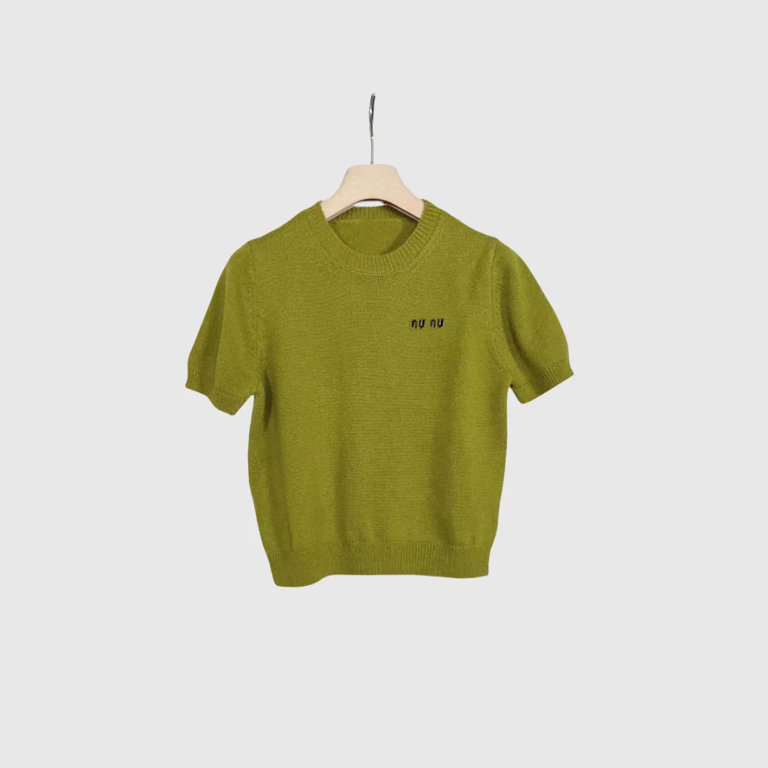 

Commuter 2024 New Women'S Spring/Summer Round Neck Knitwear Top Short Sleeved Fashion High End Loose Sweater