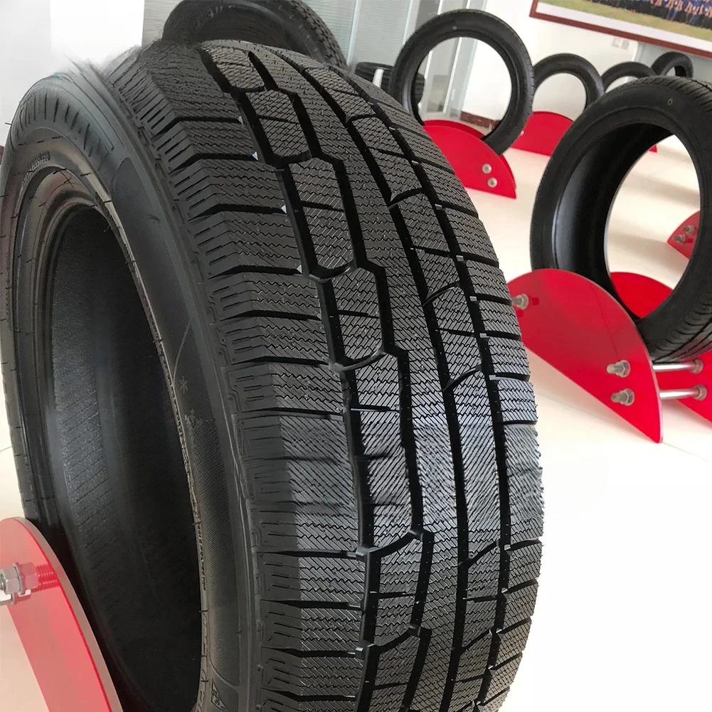 Joy Road High Quality 265/70R17 Mud Tire Radial Winter PCR Rubber Car Tyre Tubeless MT Design For Cars