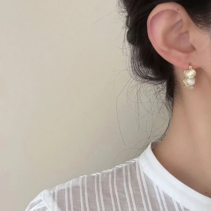 2025 New Design Sense White and Green Opals Round Hoop Earrings for Women‘s Korean Fashion Jewelry Luxury Shiny Accessories - Image 4