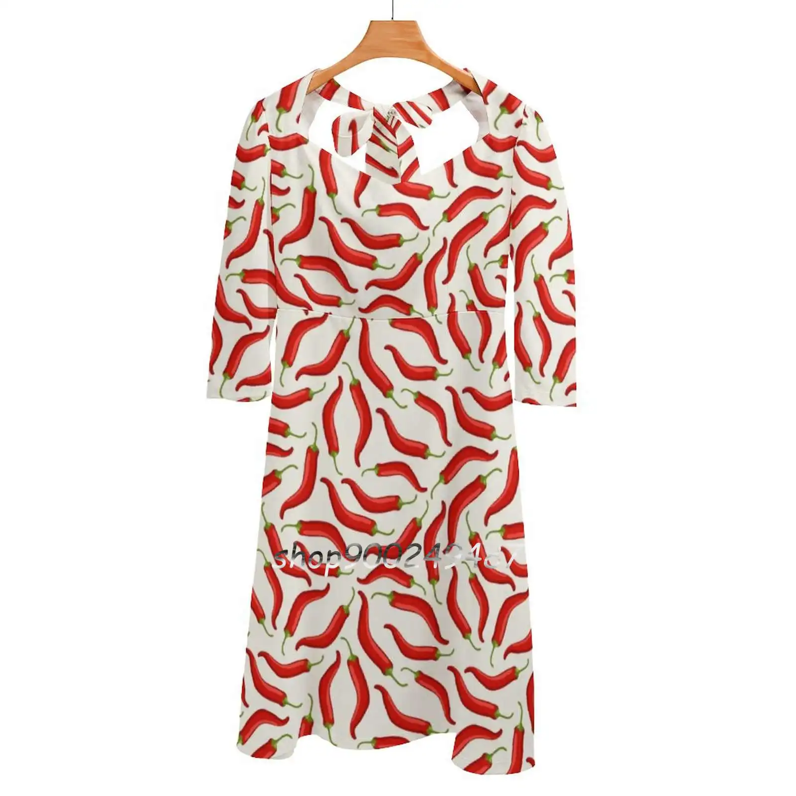 

Платье женское летнее с квадратным вырезом и принтом в виде перца