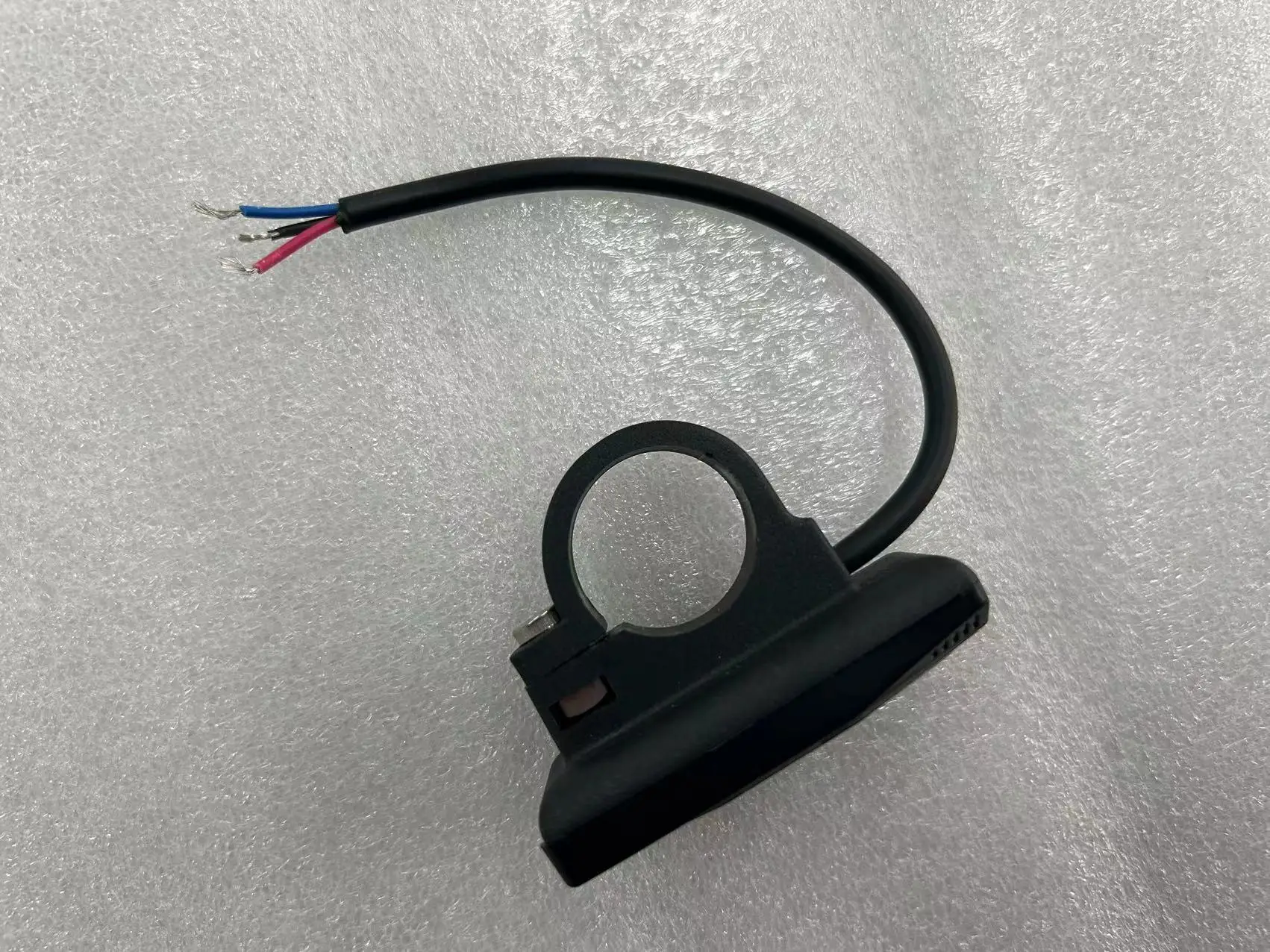 디스플레이 리모콘(맞춤형) 키 누르기 컴퓨터 패널 모니터 장착 Oper C600E 푸시 버튼 USB 수리 부품