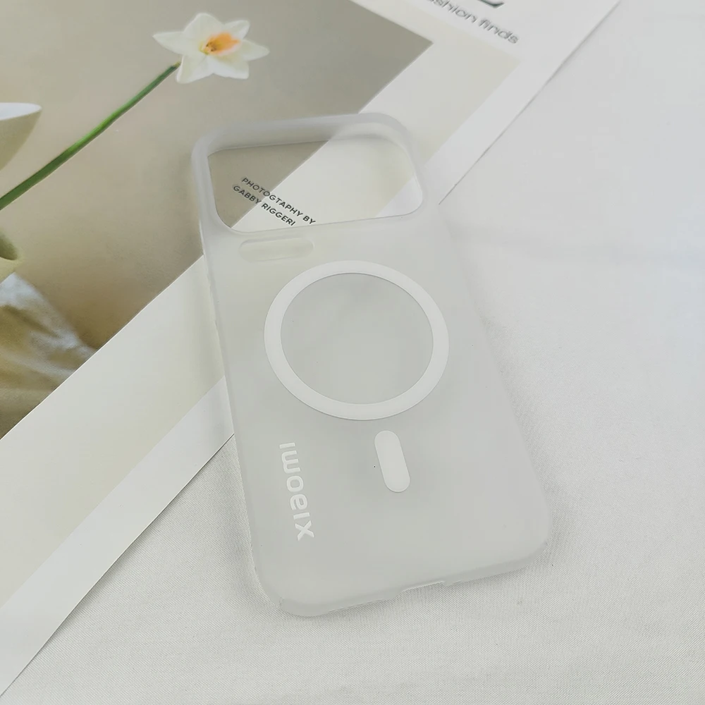Slim Ice Mist Translucent Protective Cover with MagSafe Compatibility