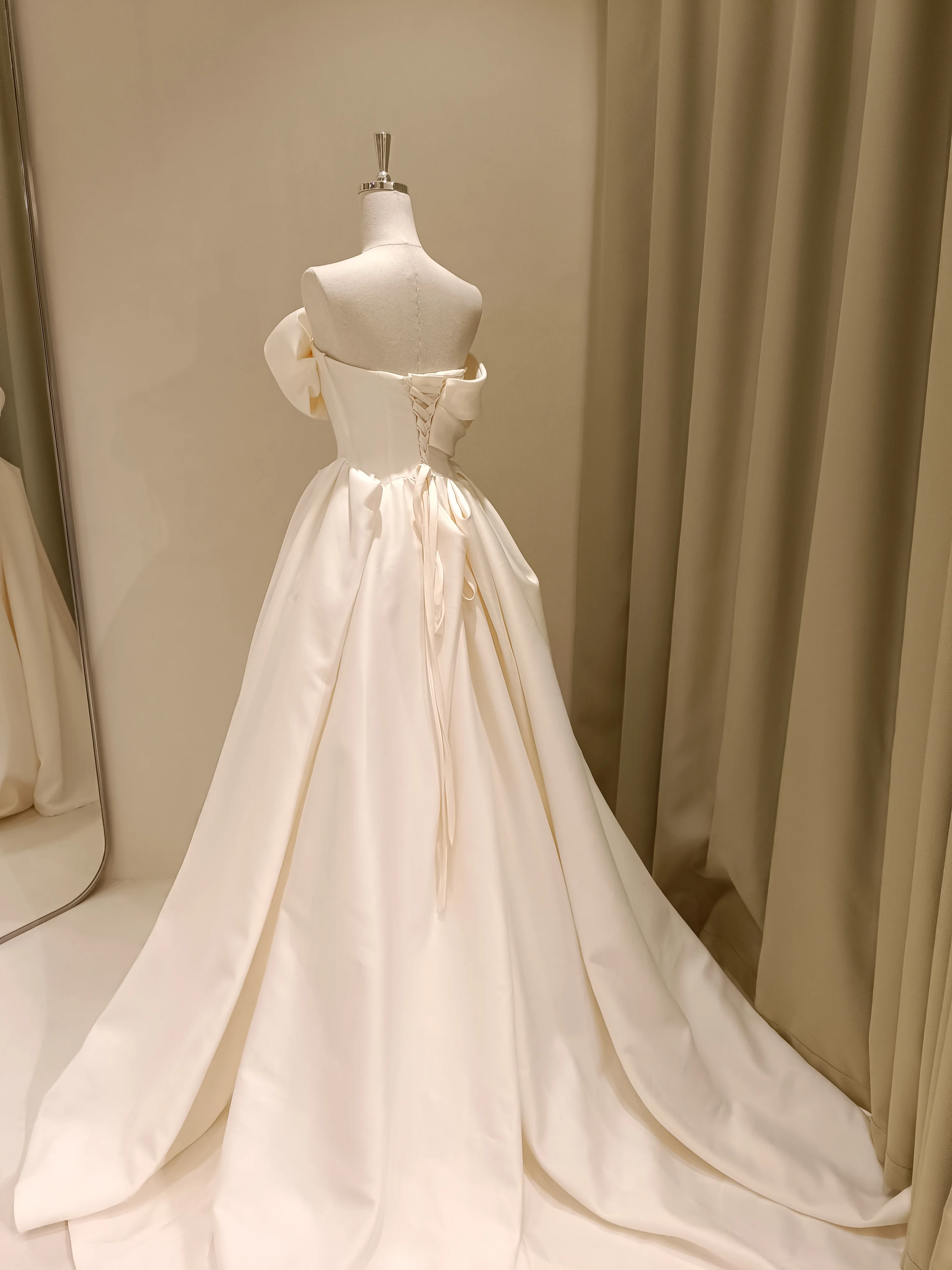 A Line Strapless Irregular Neckline Matte Satin Split Puffy Hem Wedding Dress images - 6