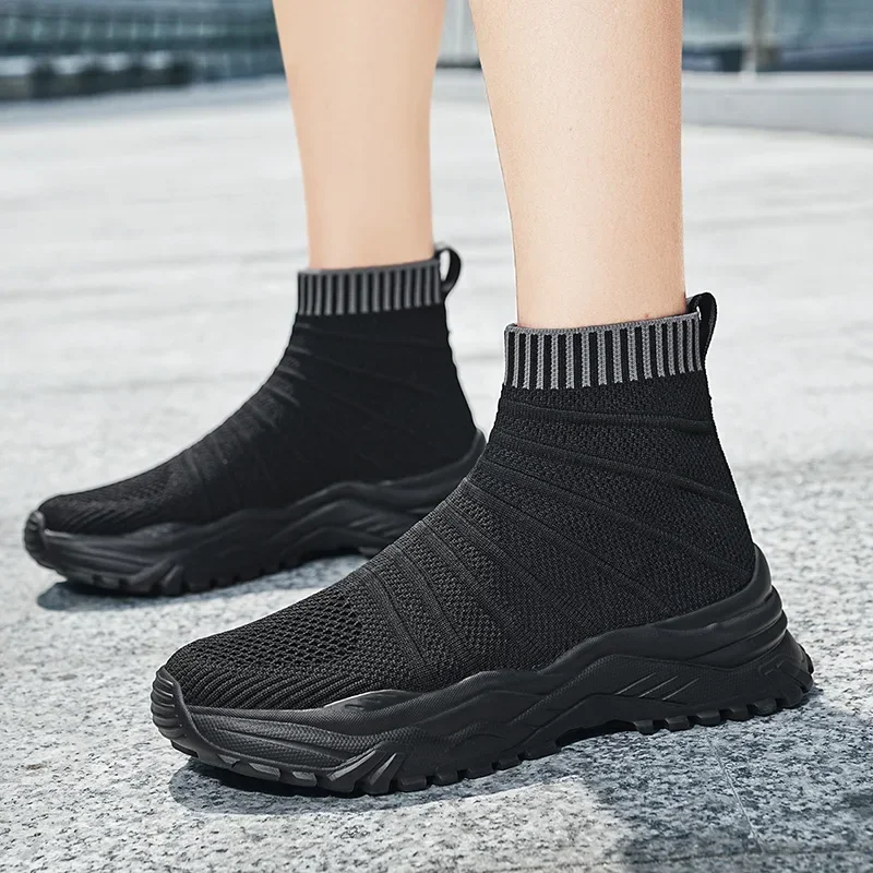 Black Running Shoes Men High Sock Trainers Women Slip on Couple Casual Shoes Lightweight Sneakers Men Basket Motorcycle