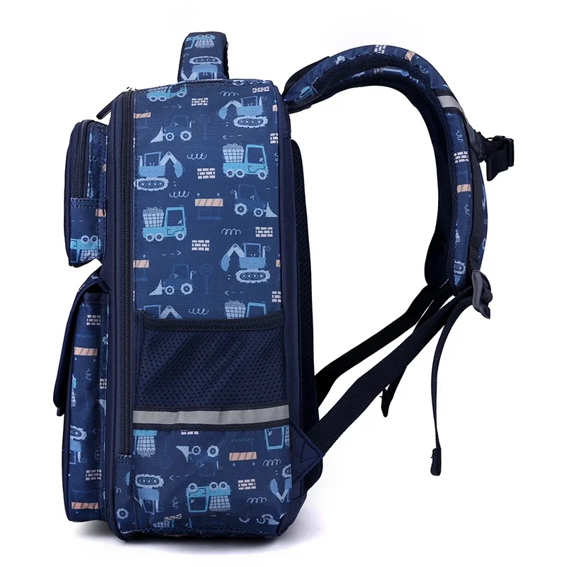 Cartoon Carry-on Travel Backpack for Boys Large Backpack for Elementary Bookbag Water Gift Choice SchoolBag for Teenage Students