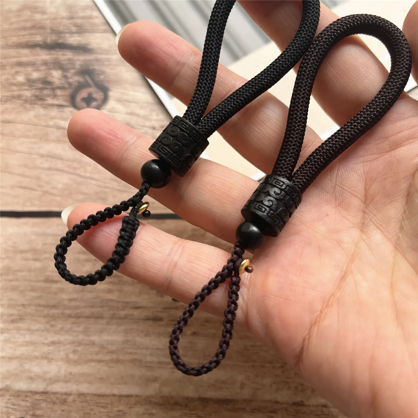 Handmade Retro Keychain with Removable Anti-Lost Features