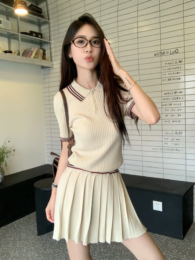 Autumn Knitted Two-piece Skirt Set Women Turn-down Collar Short Sleeve Top Pleated Mini Skirt Korean Fashion Knitting Outfits