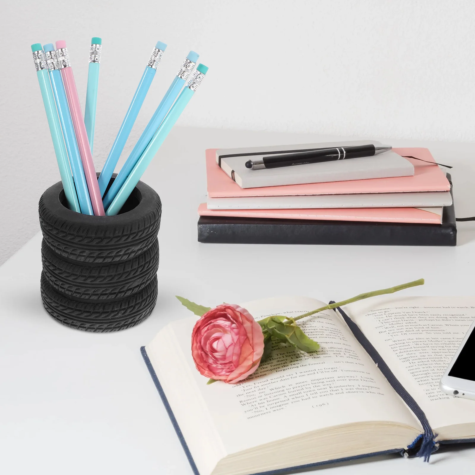 Black Tire Shaped Pen Holder Car Tire Modeling Pencil Organizer Desk Stationery Accessories Novelty Office School Supplies Desk pen holder desk organizer pen and brush holder