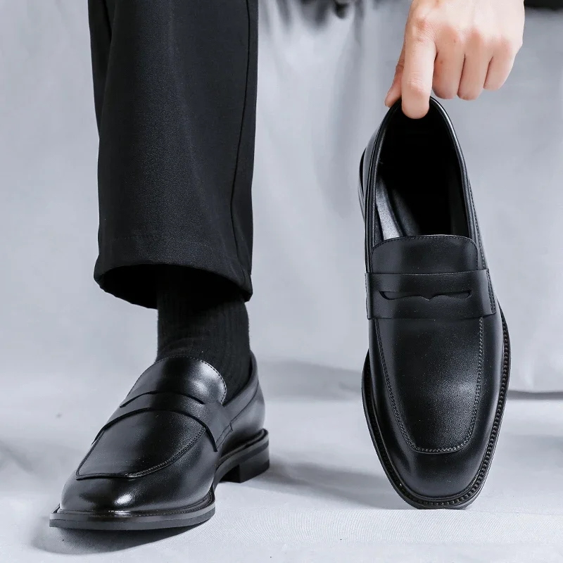 Luxury Brand Loafers for Men Leather Casual Shoes Italy Wedding Dress Business Office Pointy Formal Driving Shoe