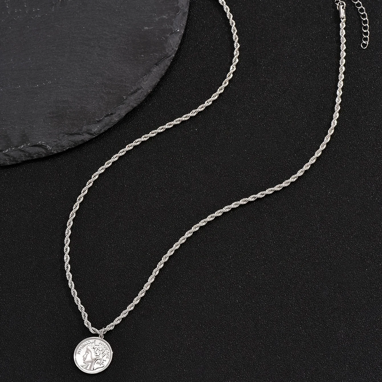 Personalized Stainless Steel Coin Human Head Pendant Womens Necklace