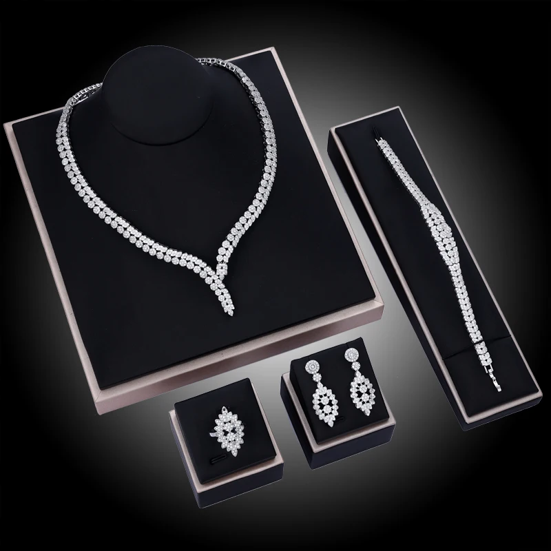 

Fashion White Nigerian Dubai Bridal Jewelry Sets 4PCS Cubic Zircon Necklace Earrings Brides Wedding Party Accessories