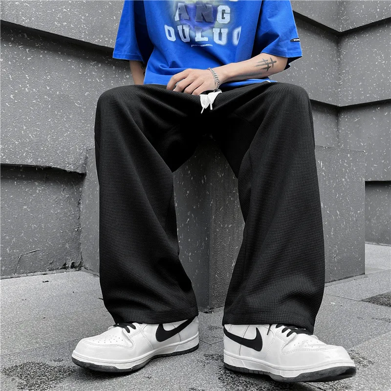 Рисунок 5 - Брюки мужские с широкими штанинами