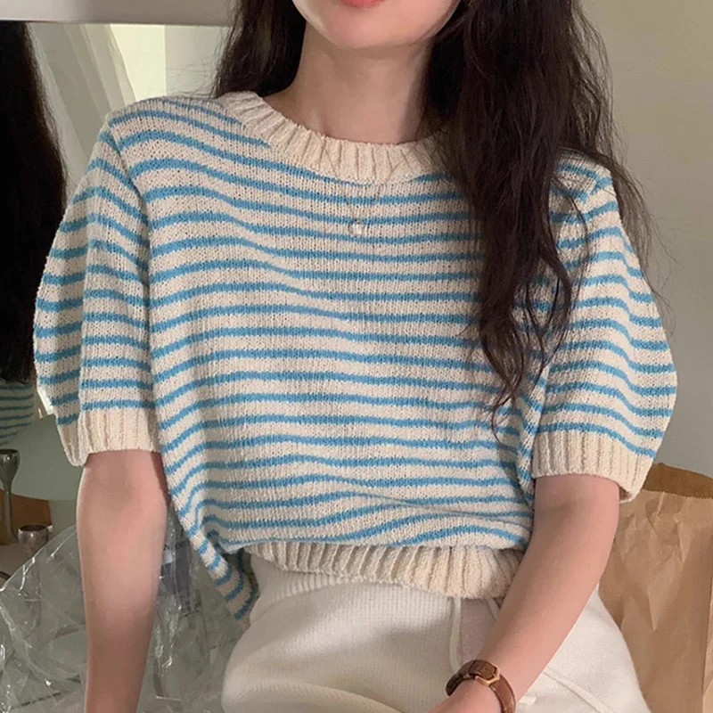 나만의 스타일! 맞춤형 남녀 공용 후드티와 맨투맨, 디자인 브랜드 로고까지! 어디서나 가능한 신상 패션 아이템 9 한국 세련된 봄/여름 복고풍 우아한 둥근 목 느슨한 올 매치 캐주얼 대비 컬러 스트라이프 짧은 소매 니트 탑 여성