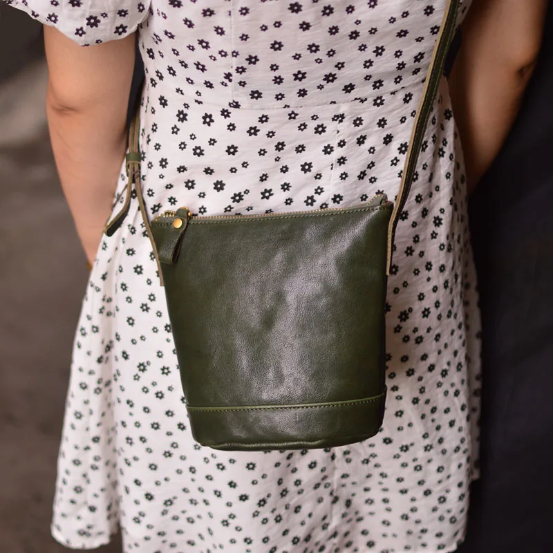 

Сумка AETOO женская через плечо на молнии, милая кожаная миниатюрная сумочка-ведро в стиле мори, повседневный саквояж на плечо для поездок