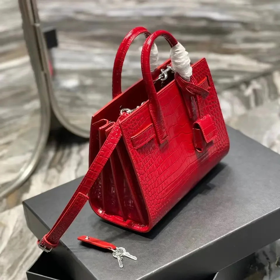 2023 Hot Sale New Top Class Crocodile Red 100% Leather Women's Portable  Shoulder Bag, Luxury Casual Appearance, High-end Fashion - Shoulder Bags -  AliExpress