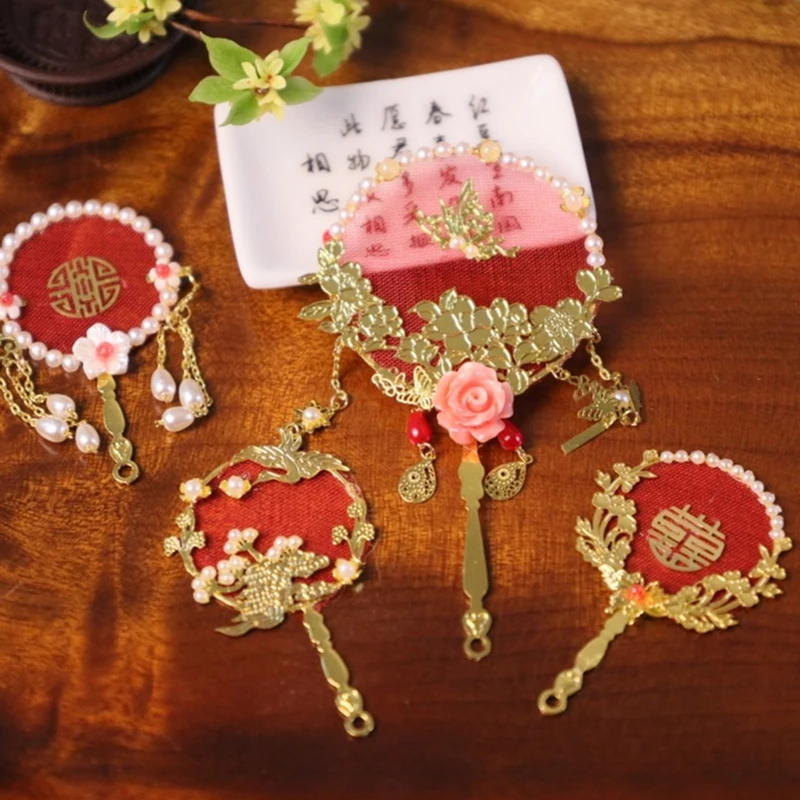 

1:12 Dollhouse Miniature Vintage Fan Chinese Bride Marriage Handheld Round Fan Wedding Decor Toy Doll House Accessories