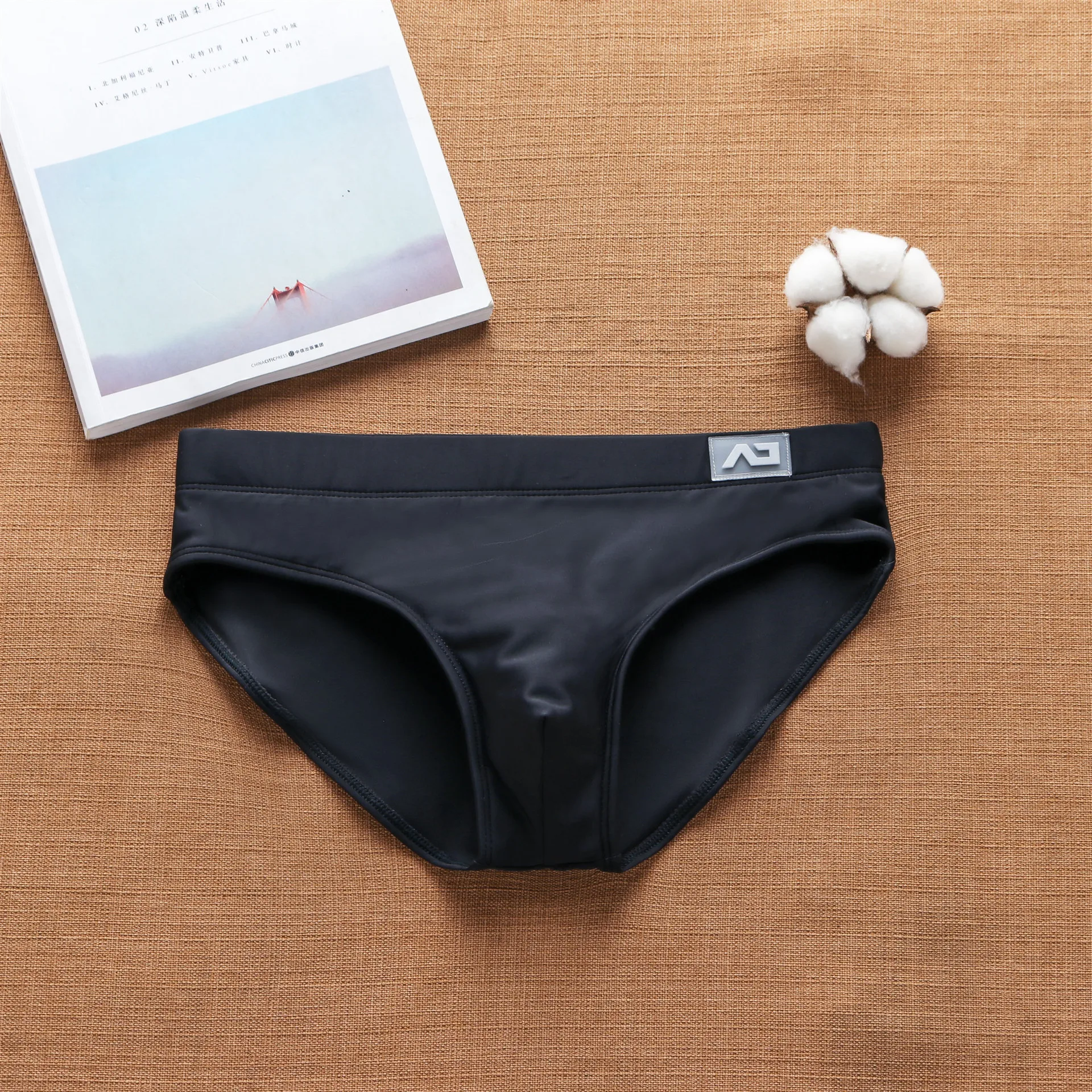 Addicted Brand Men's Swimming Trunks Underwear Sexy Comfortable Fashion Briefs Tight Stretch Simple Beach Pants Underpants Male 2