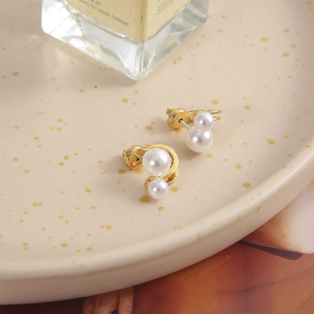 Trendy Butterfly Earrings Ear Cuff Silver Color Pearl Chain Ear Clips Ear Studs For Women Girls Fake Cartilage Clip Gift Jewelry