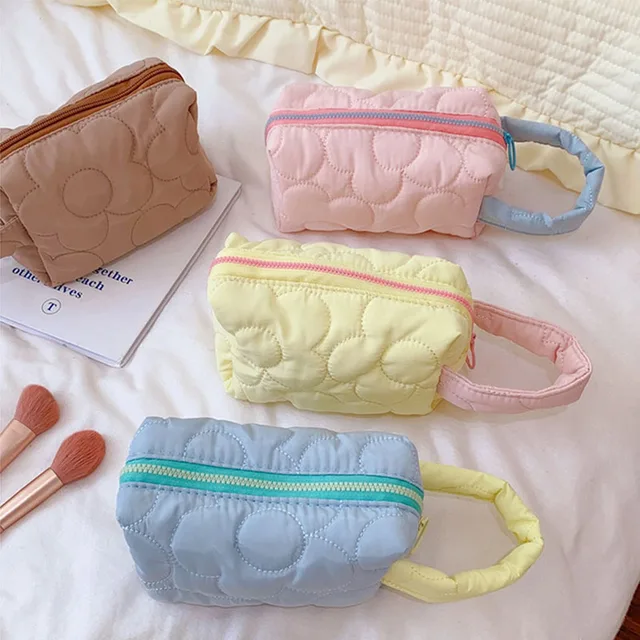 Cute Wrist Make Up Pouch Student Pencil Case: A Must-Have for Fashion-Conscious Women
